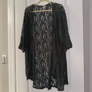 LuLaRoe Medium Lindsey Olive Green Lace Overlay Kimono
